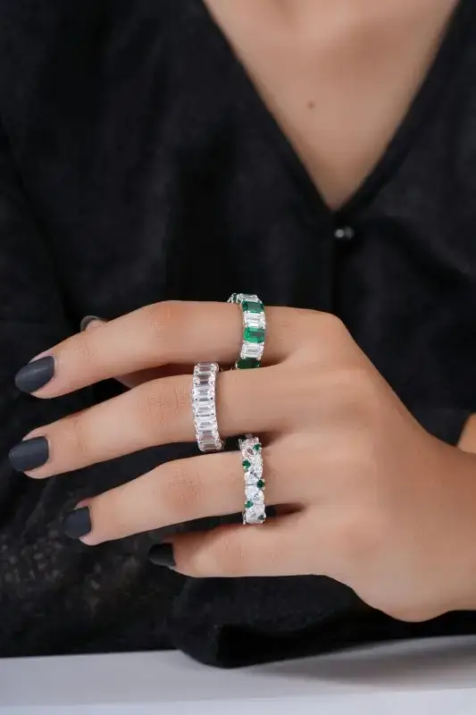 Karachi-Crafted 925 Sterling Silver Eternity Ring with Emerald Green Stones & White Zircons - Stackable Bridal Jewelry for Pakistani Weddings