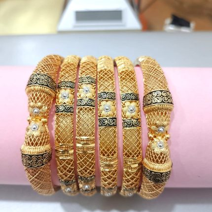 Traditional gold plated bangles set Pakistani churiyan – heavy bridal look Zuha Jewellery Karachi.