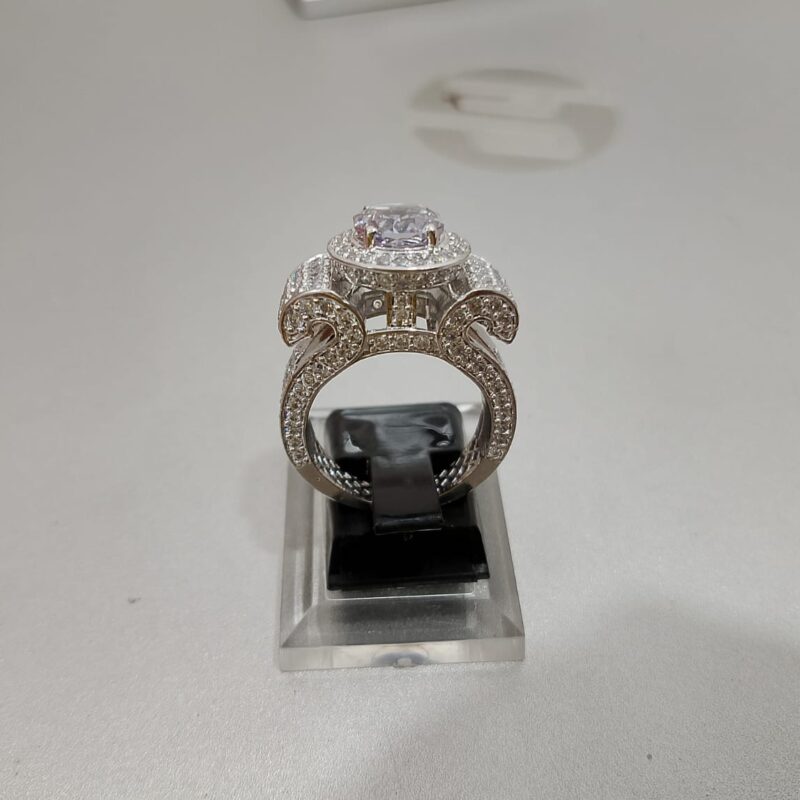 925 Silver Diamond Look Halo Engagement Ring for Women e1764683357442