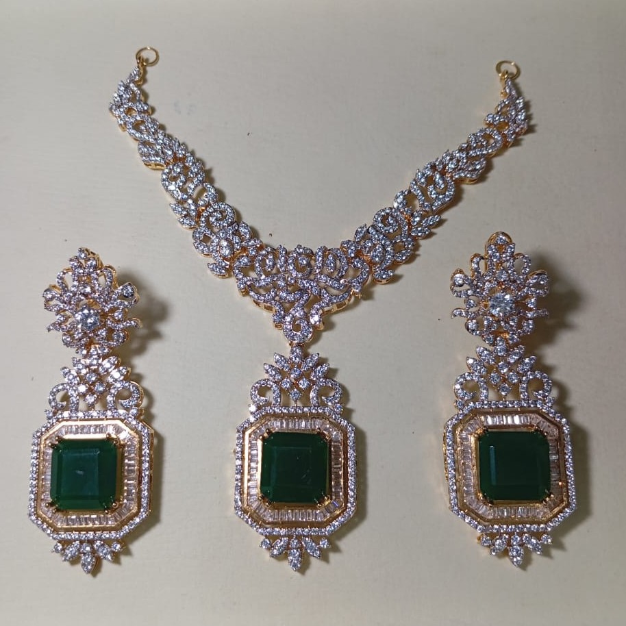 Emerald Crown Bridal Jewelry Set Emerald Crown Bridal Jewelry Set