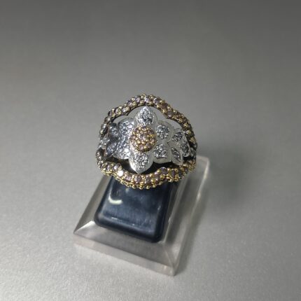 Le Vian White Gold Flower Ring Featuring Chocolate And White Stone Silver925