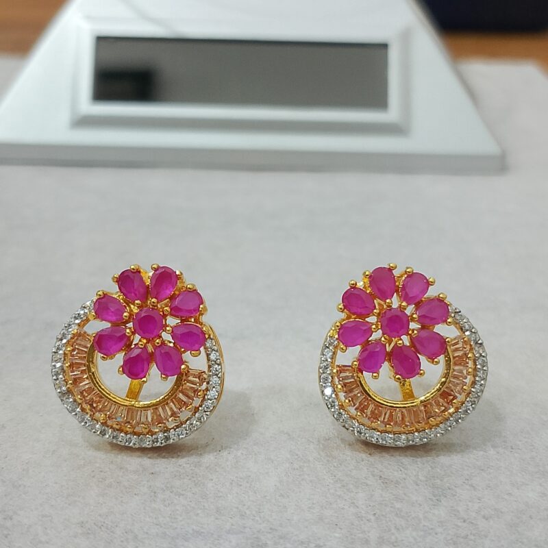 The Lunar Bloom Set Perfect for the moon like shape cradling the flower. 3